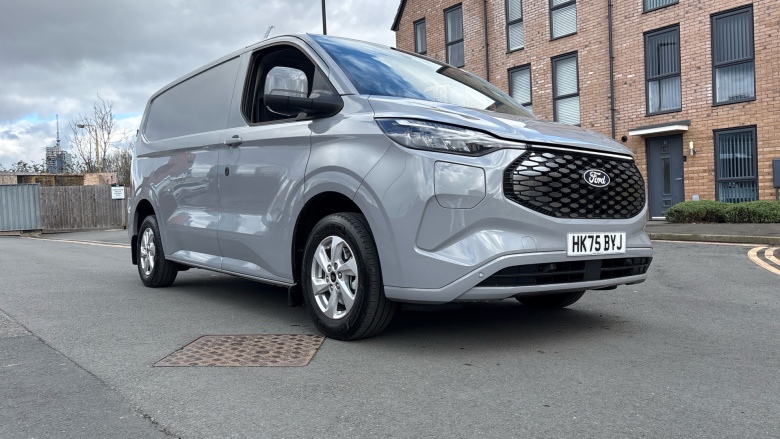 Ford Transit Custom E-320 L1 Rwd 100kW 65kWh H1 Van Limited Auto